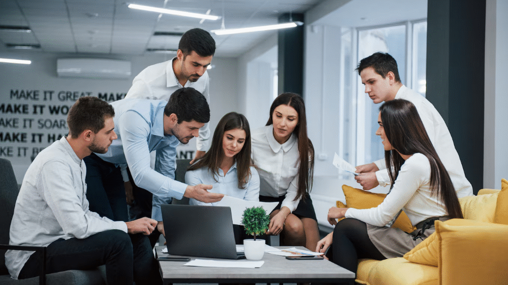 Die Zukunft der Arbeit: Wie Digitalisierung und Automatisierung die deutsche Wirtschaft verändern